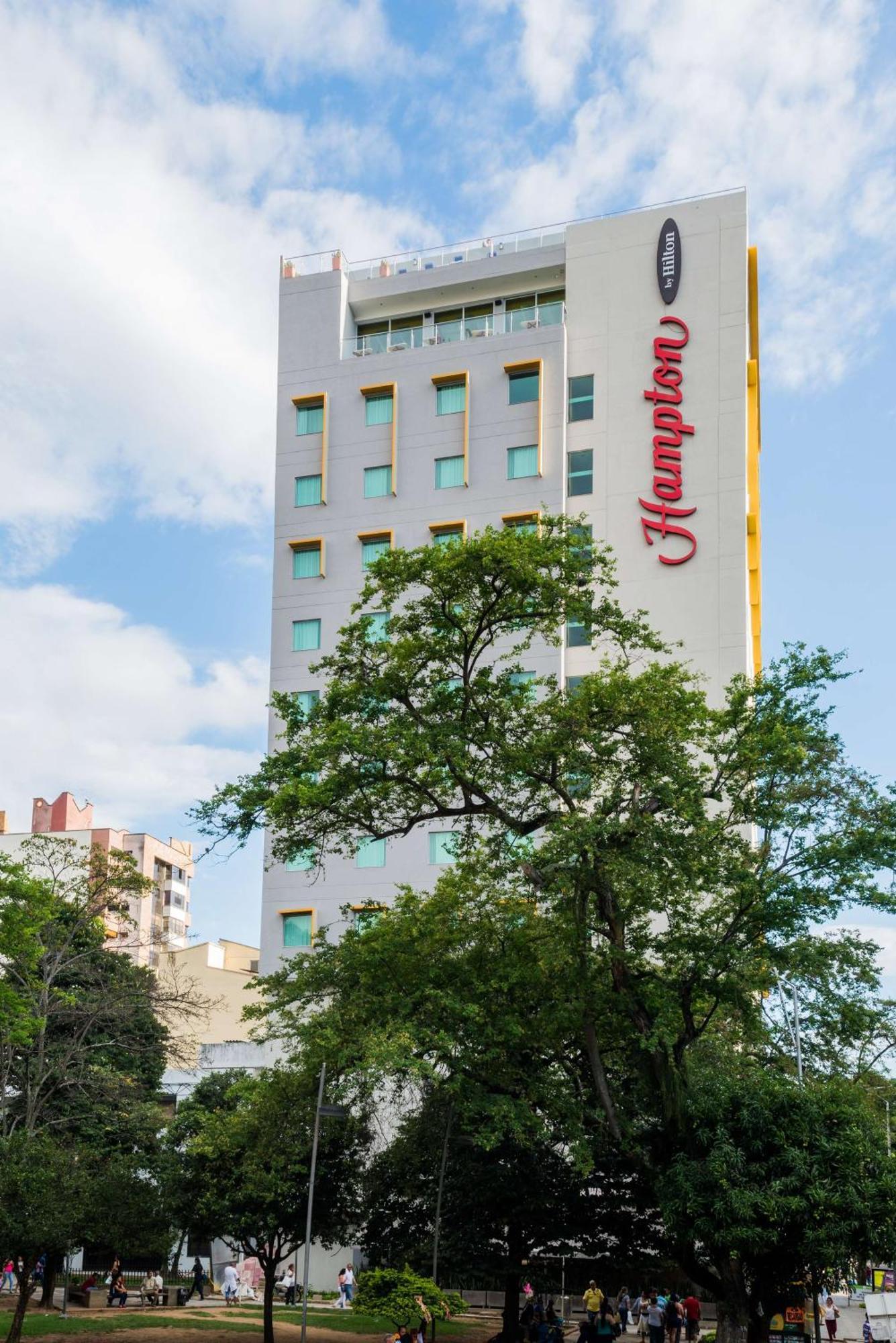Hampton By Hilton Bucaramanga Hotel Exterior photo